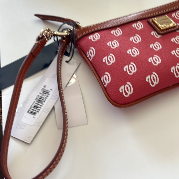 Washington Nationals Dooney & Bourke Wristlet - Picture 2 of 4